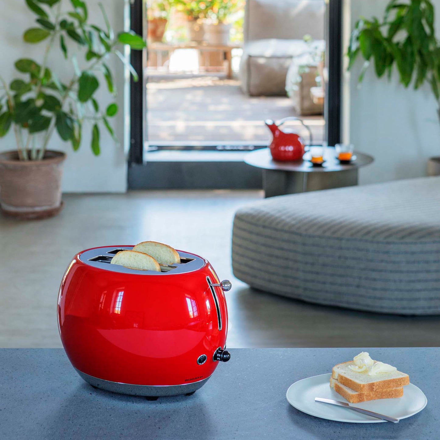 Bugatti Italy Romeo Toaster - Red