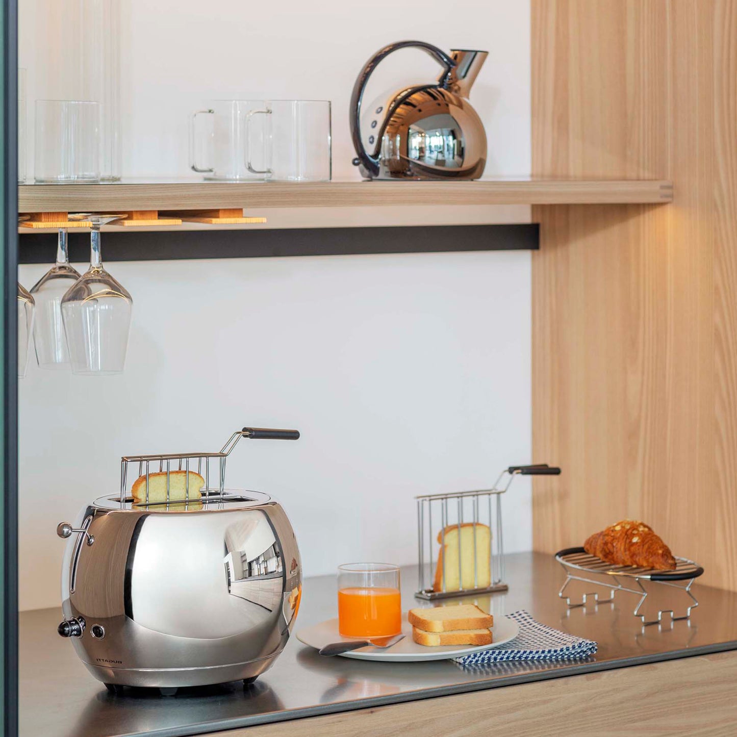 Bugatti Italy Romeo Toaster - Chrome
