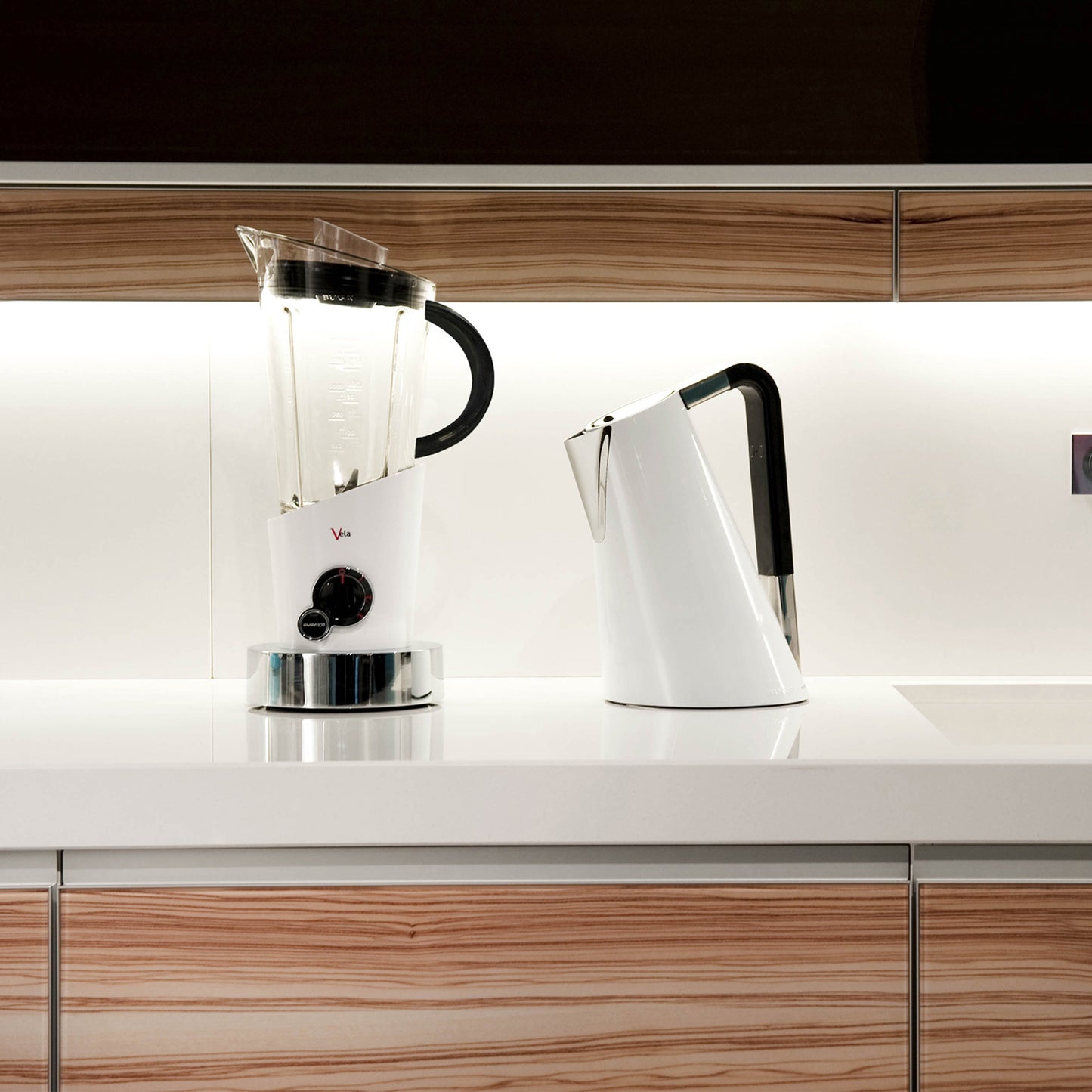 Bugatti E-Vela Blender White