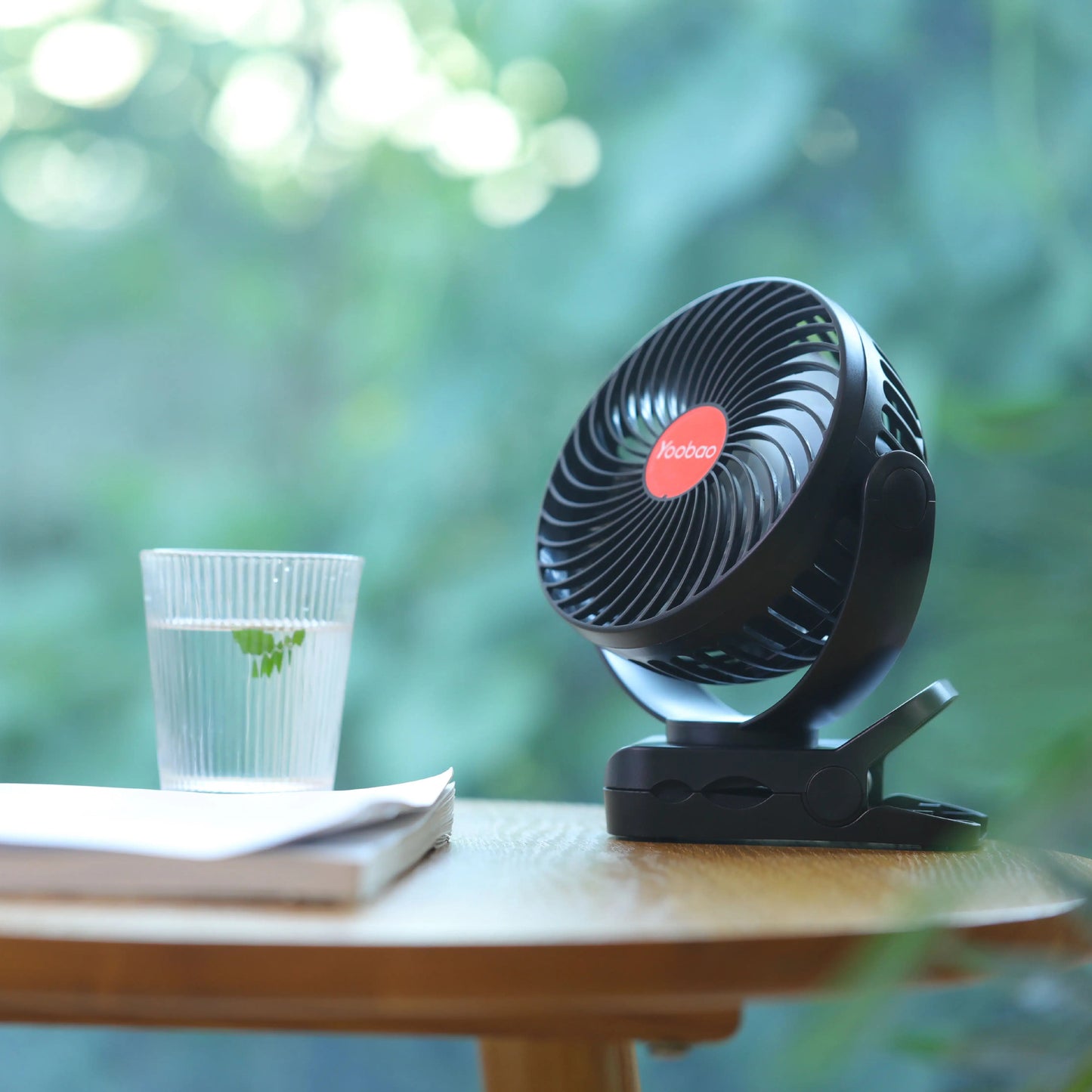 Yoobao Rechargeable Portable USB Mini Clip Fan with LED light. 8000mAh - Black